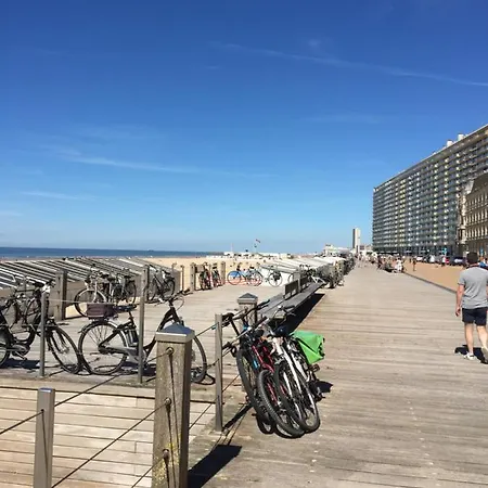 Poire Et Table 2 Marana Lägenhet *