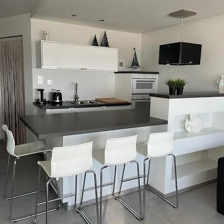 Poire Et Table 2 Marana شقة *